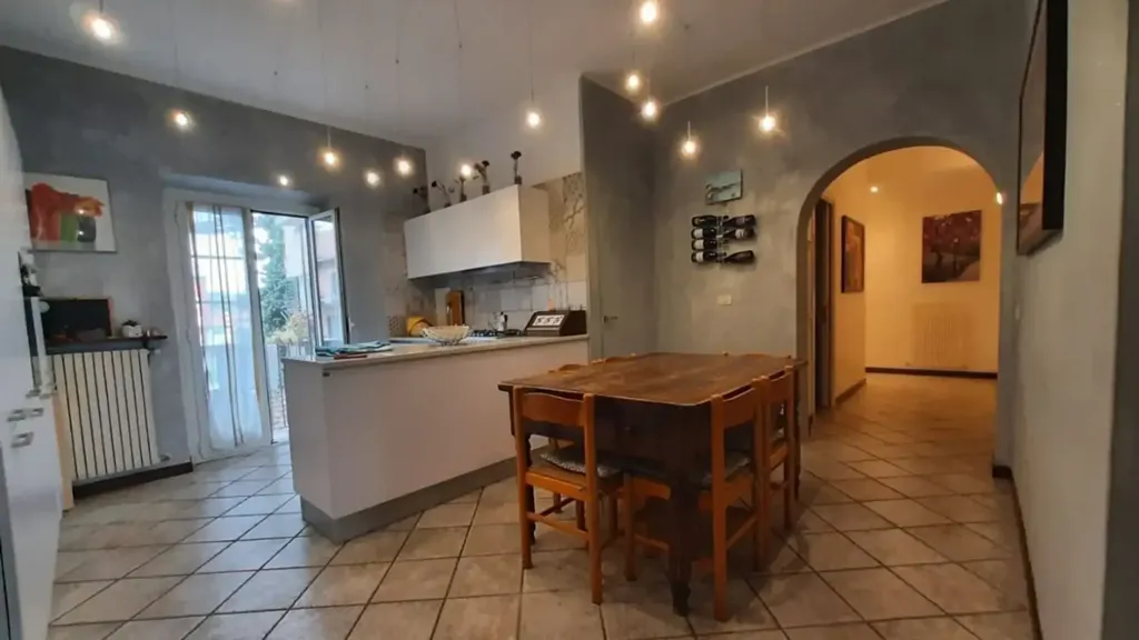Salle à manger - Fully Rented Apartment with Balcony in Ovada Centre