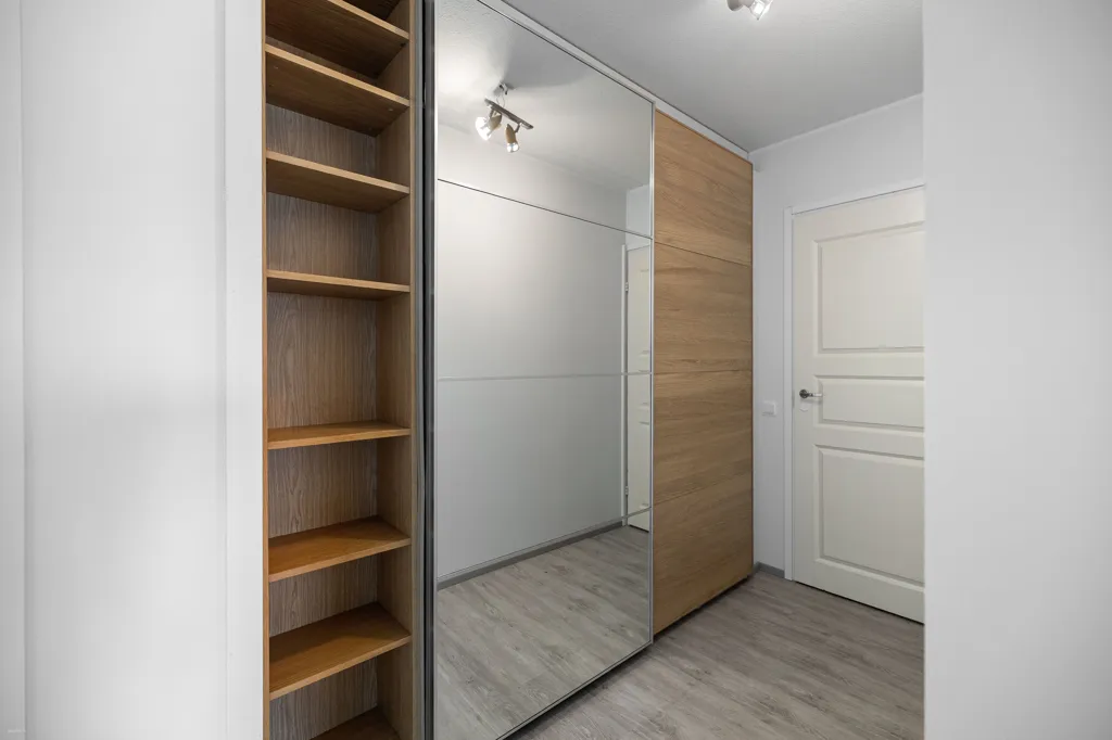 Toad - Apartment with Glass Balcony in Kerava