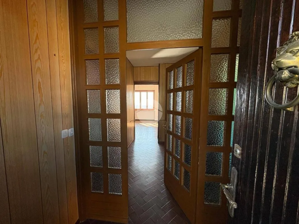 hallway_entrance