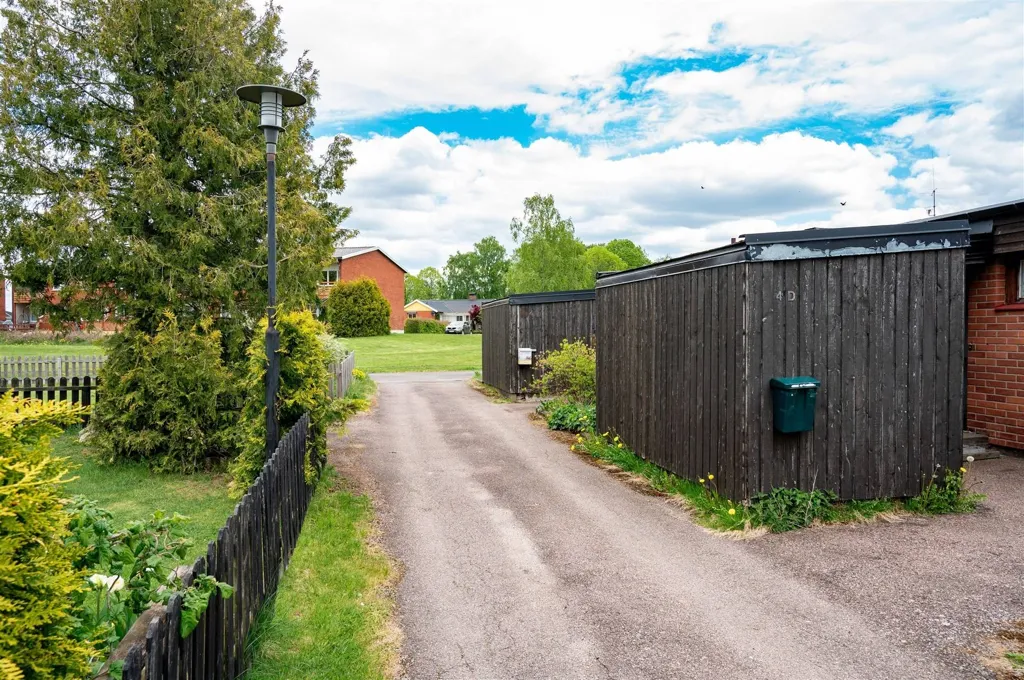 Exterior - Terraced House with Balcony in Kvänum