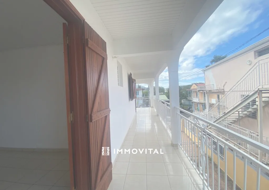 Balcony - 3-Bedroom Apartment with Terrace in Pointe Noire