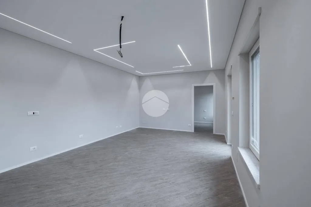 Stanze - Rustic-Style Flat with Balcony in Chieri