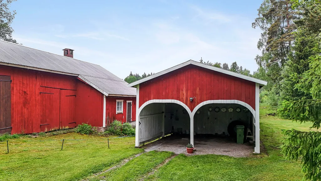 Exterior - Complete Horse Farm with Residence in Rural Area