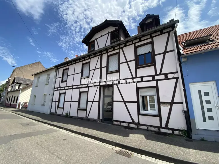 Ground Floor Apartment with Tram Access in Strasbourg