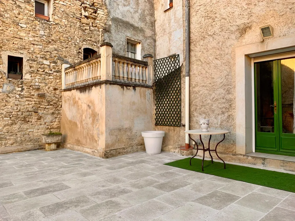 Garden - Terraced Flat with Garden View in APT
