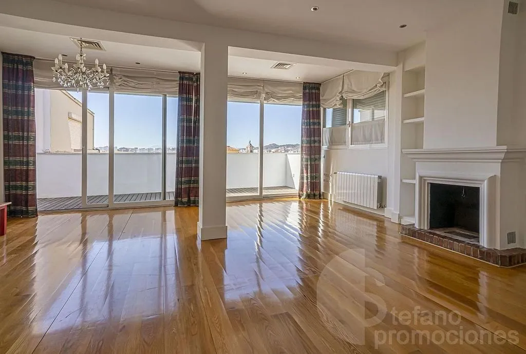 Soggiorno - Duplex Penthouse with Cathedral Views in Málaga