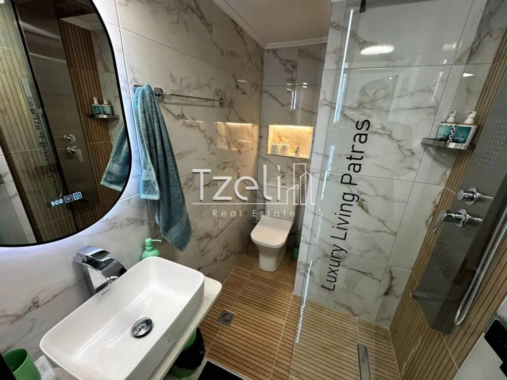 Bagni - Renovated Studio with Balcony in Patras Centre