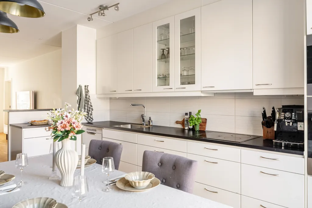 Cuisine - Modern Flat with Two Balconies near Täby Centre