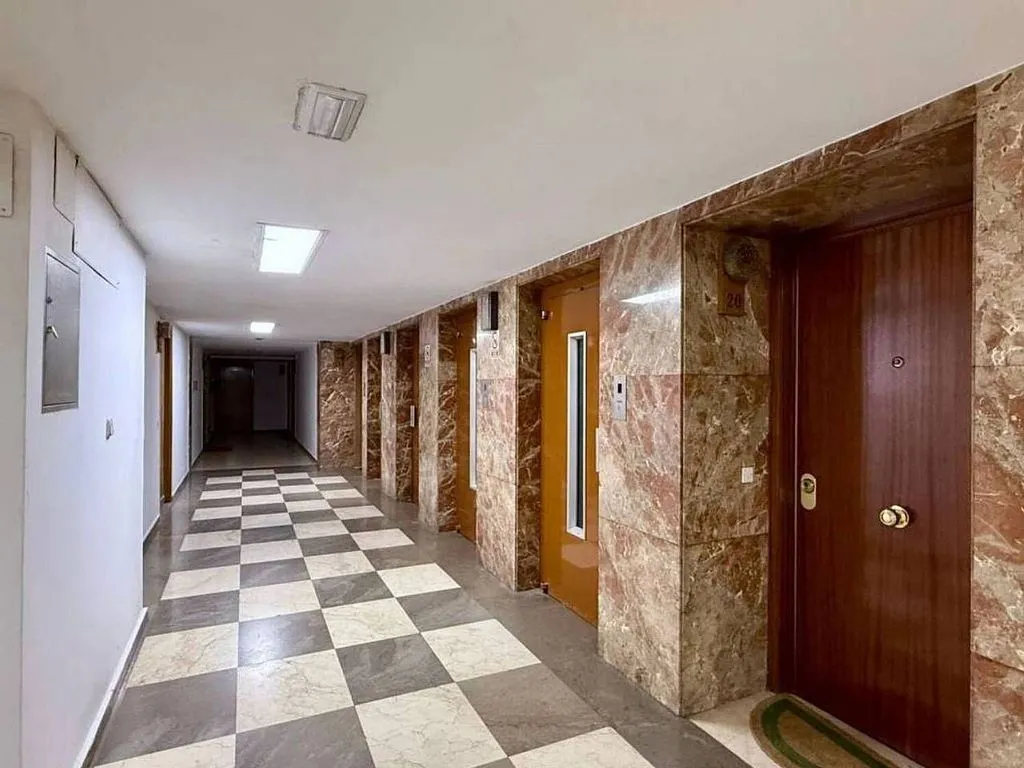 Esik - Modernised Flat with Balcony in Plaza de los Mostenses