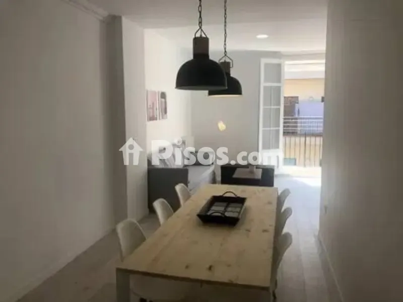 Söögituba - Shared Flat with Balcony in Rambla de Ferran