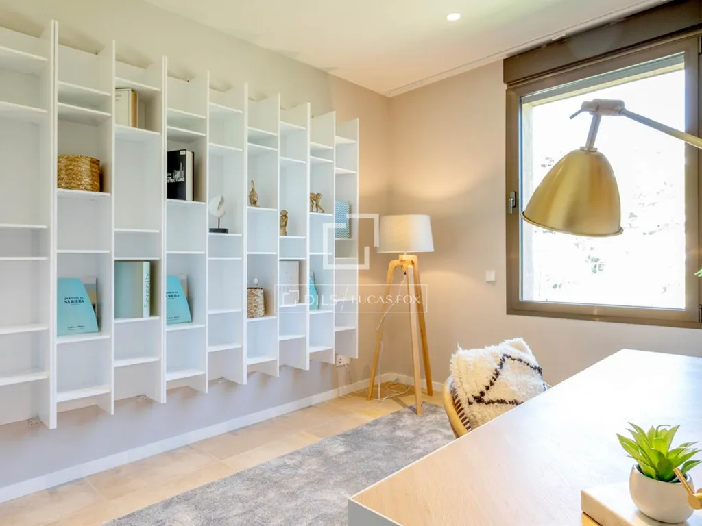 Kabinet - New-Build House with Sea View in Sa Riera