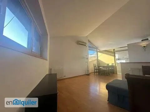 Elutuba - Charming Duplex with Balcony in Girona's Old Town