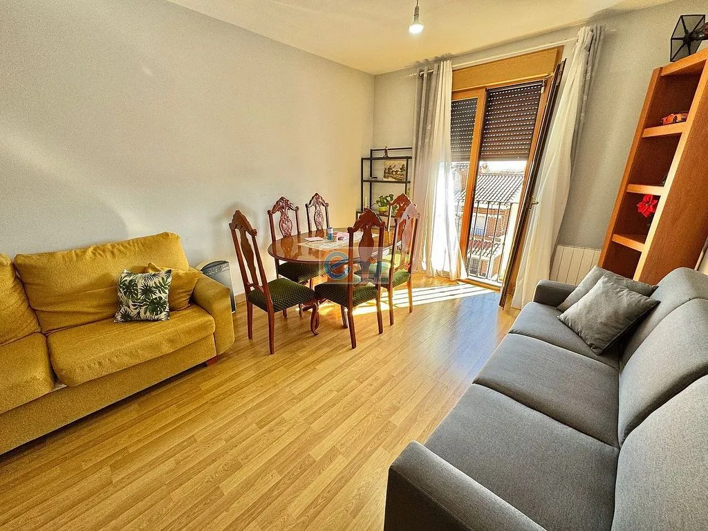 Elutuba - Modern Flat with Balcony in Yuncler