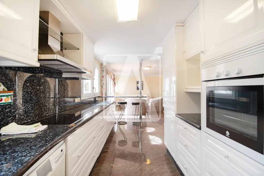 Cuisine - Luxury Villa with Sea Views in Benissa