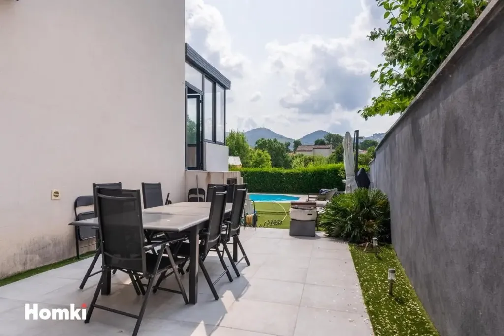 Terrasse - Villa Moderne avec Piscine à Plan-de-Cuques
