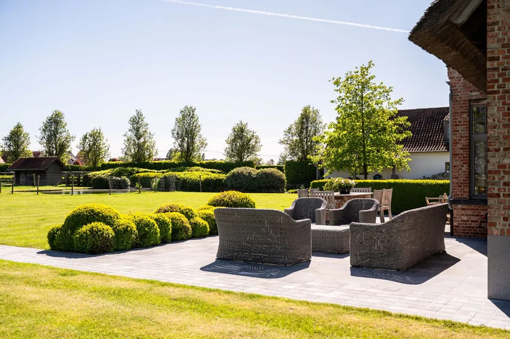 Giardino - Villa with Equestrian Facilities in Vinkt