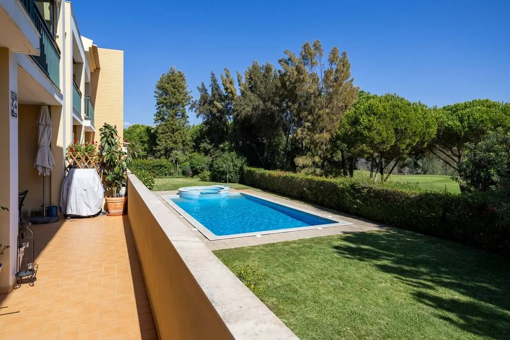 Piscine - Luxury Flat with Golf Course Views in Vilamoura