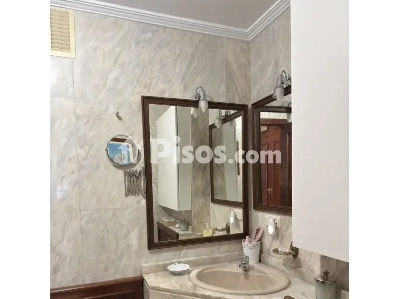 Salles de bain - Apartment with Garage in Cáceres Centre