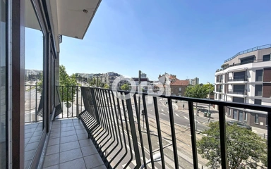 Balcon - Appartement Rénové avec Balcon à Châtillon