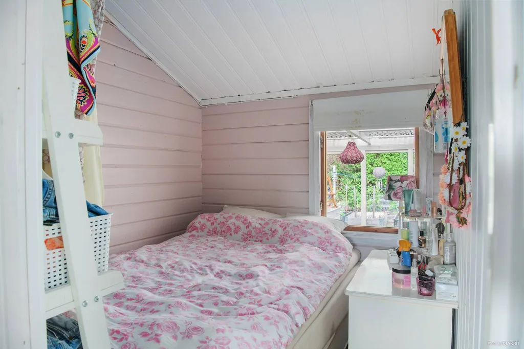Chambres - Charming Cottage with Garden in Sommarbyn Tornet
