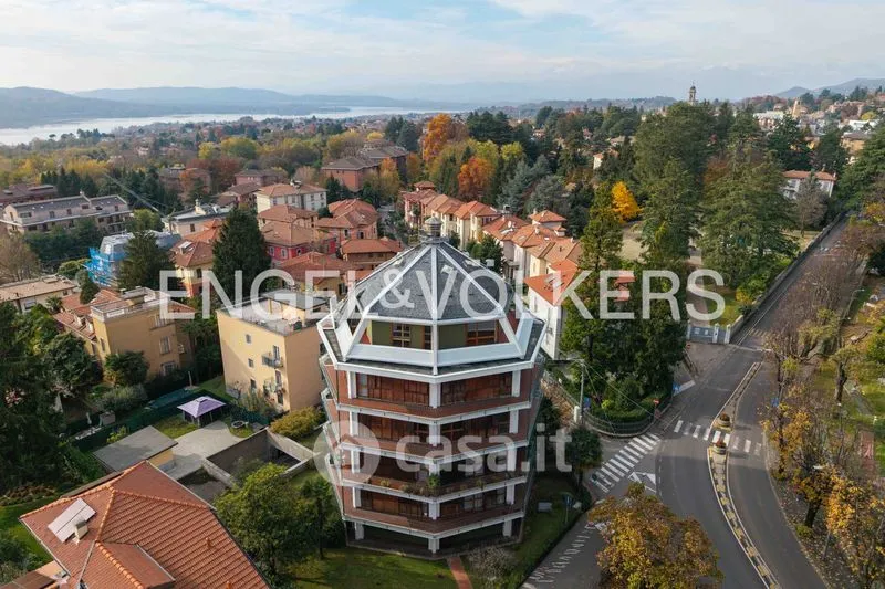 Vista aerea - Octagonal Apartment with Panoramic View in Varese