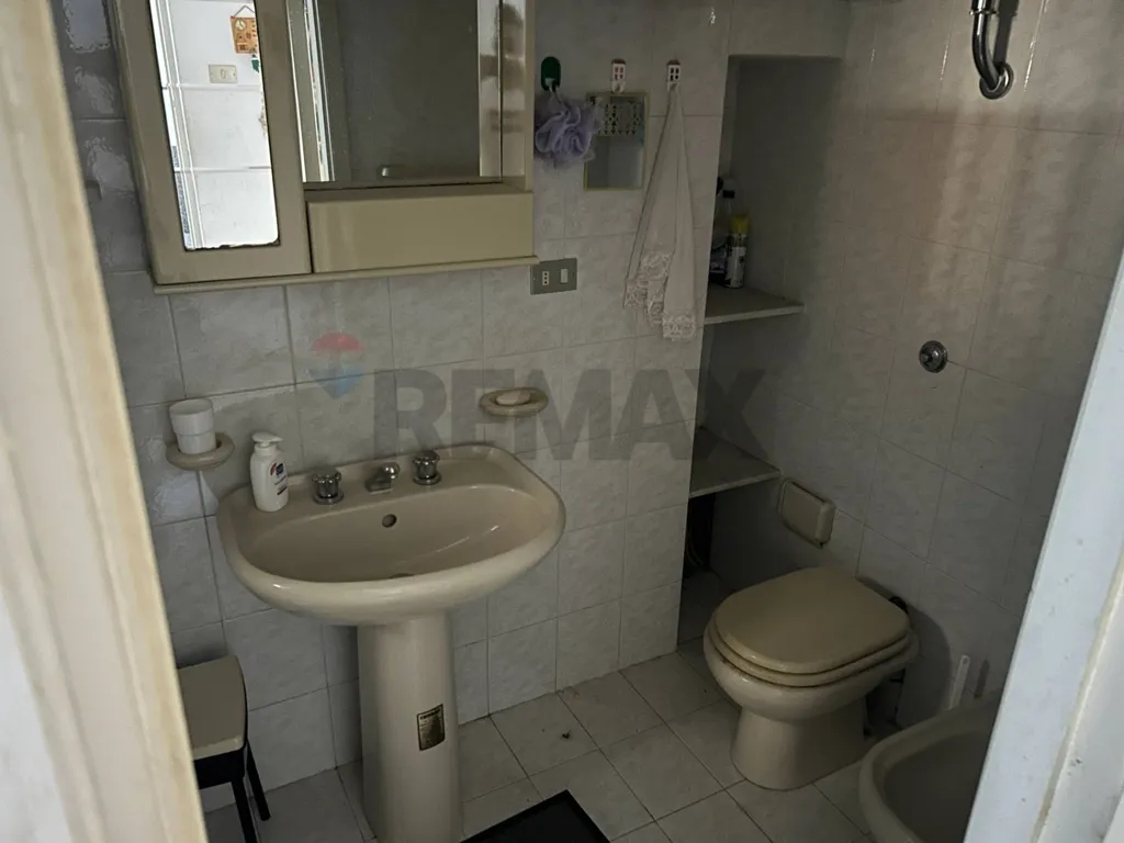 Salles de bain - Independent House with Balconies in Geraci Siculo