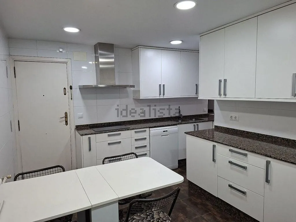 Kitchen - Furnished Flat with Garage in Exposició, Valencia