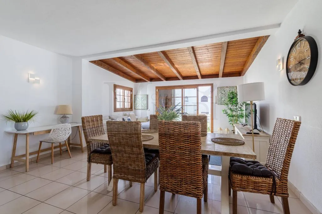 Söögituba - Renovated Villa with Rooftop Terrace in Corralejo