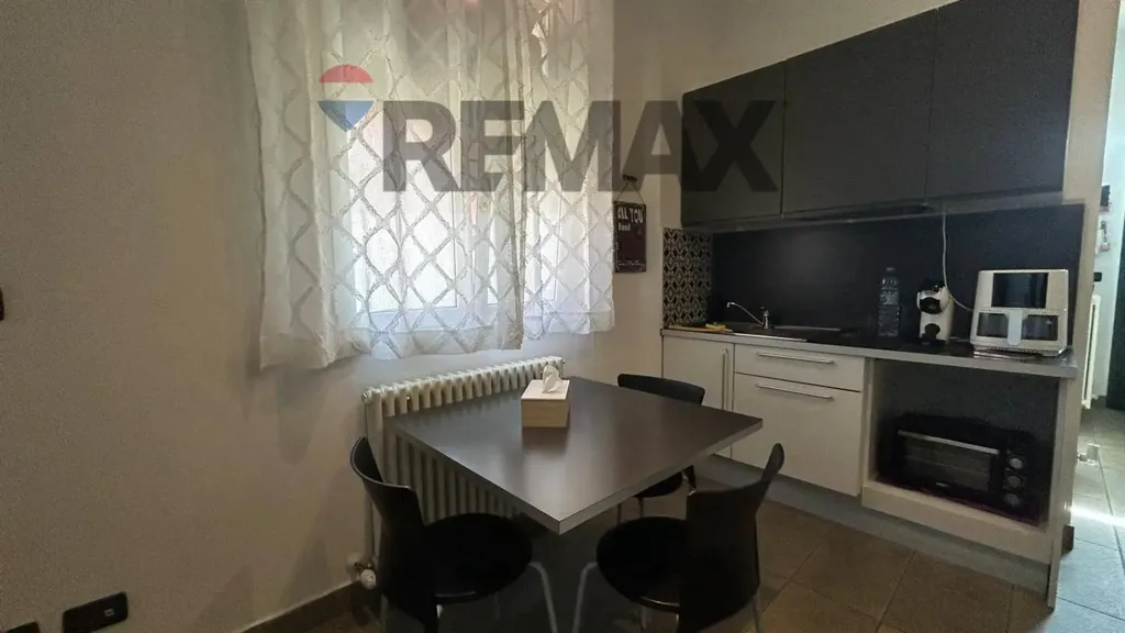 Köök - Modern Studio with Darsena View in Ferrara