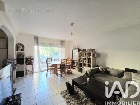Soggiorno - Apartment with Garden in Avignon
