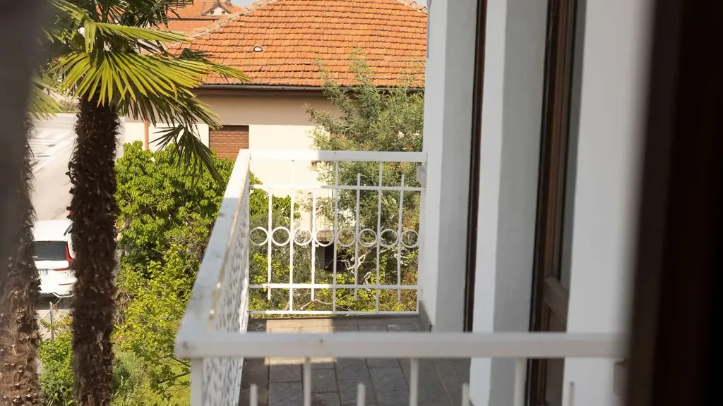 Balcon - Luxury Villa with Garden in Cuneo