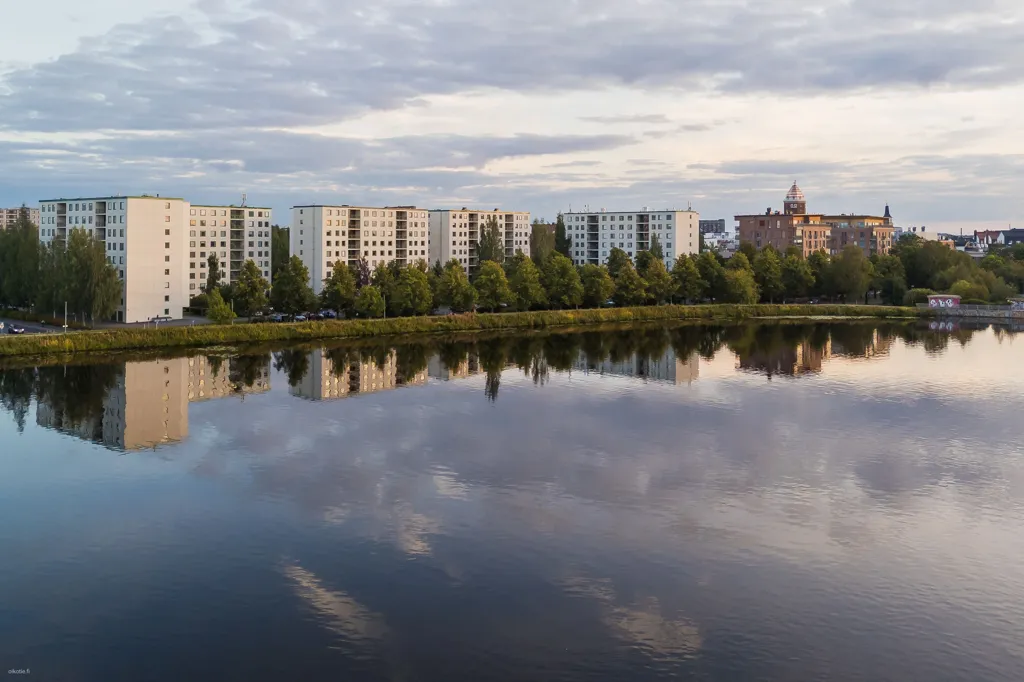 Fully Renovated Apartment with River Views in Oulu