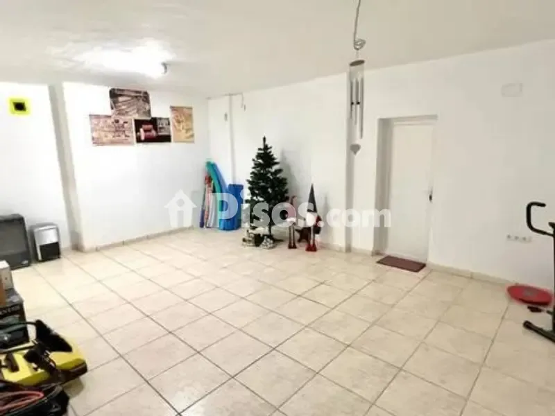 Garage - Traditional Villa with Pool in La Lluca, Jávea