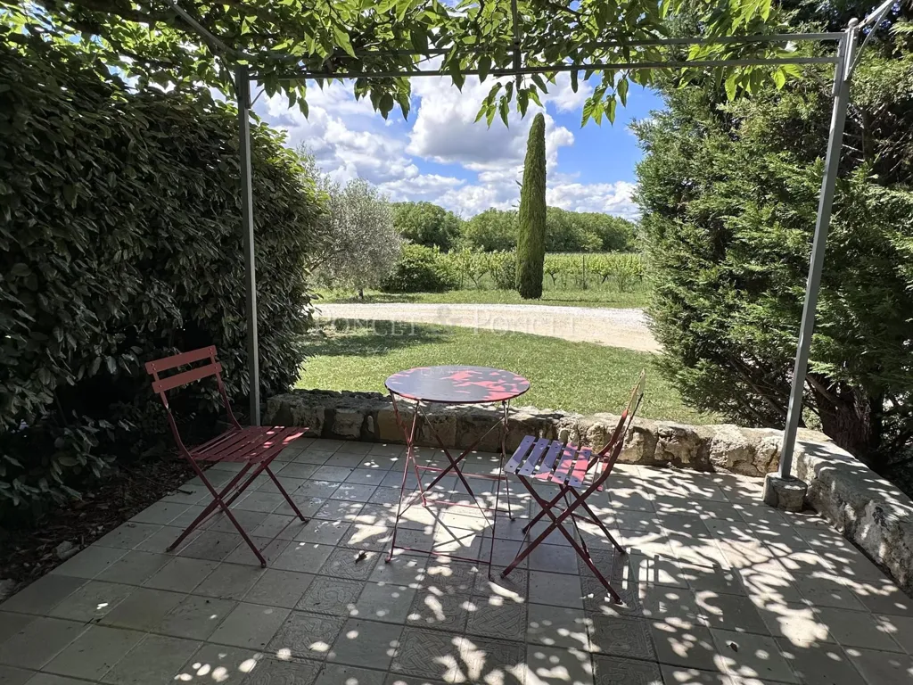 Terrasse - Vignoble avec Piscine près d'Uzès