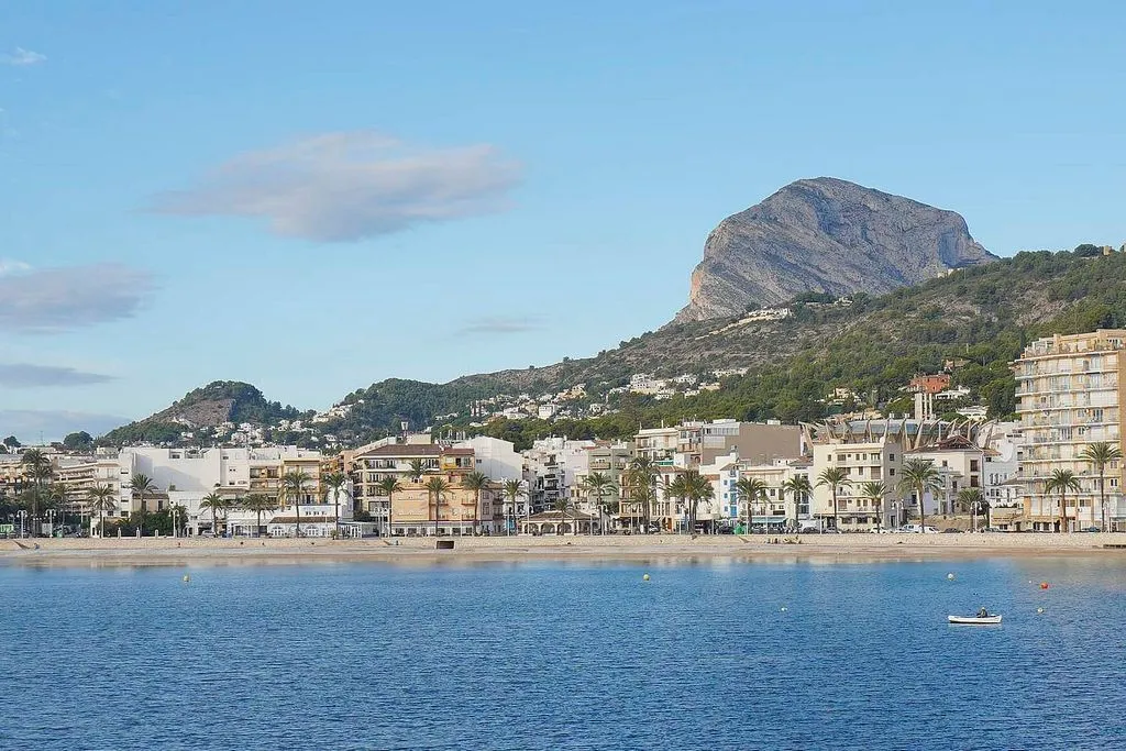 Newly Constructed Villa with Pool in Jávea