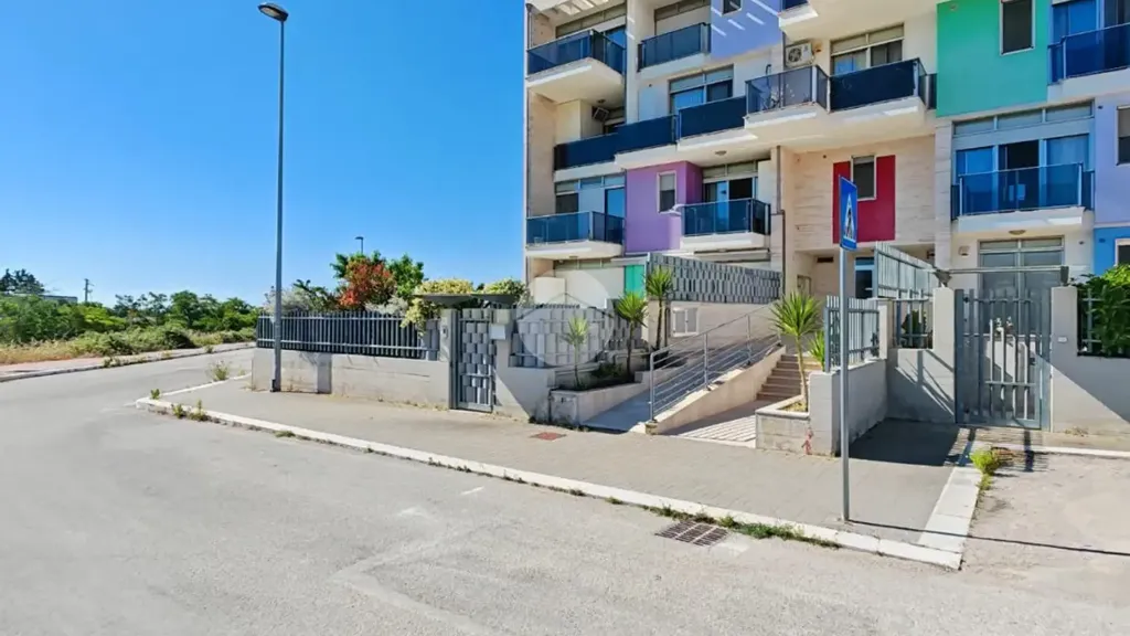 Välivaade - Modern Apartment with Balcony in Manfredonia