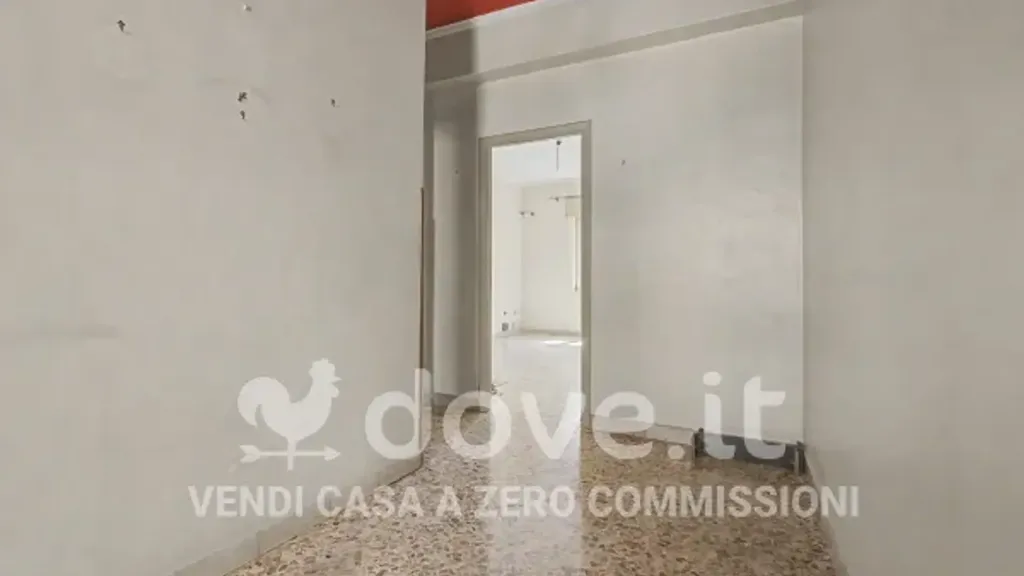 Esik - Spacious Apartment with Balcony in Palermo