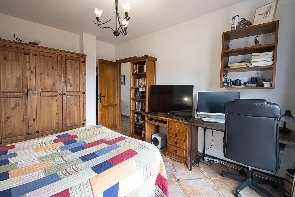 Magamistoad - Chalet with Pool and Terrace in Nívar