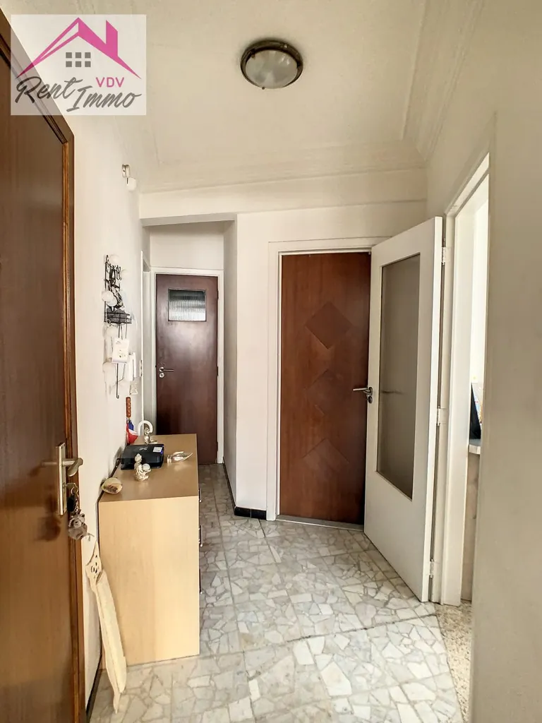 Esik - 1-Bedroom Apartment with Basement in Liège