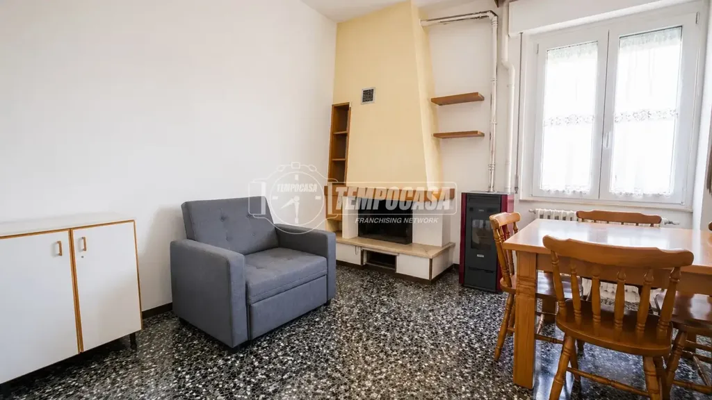 Living Room - Apartment with Balcony and Private Garden in Montecosaro