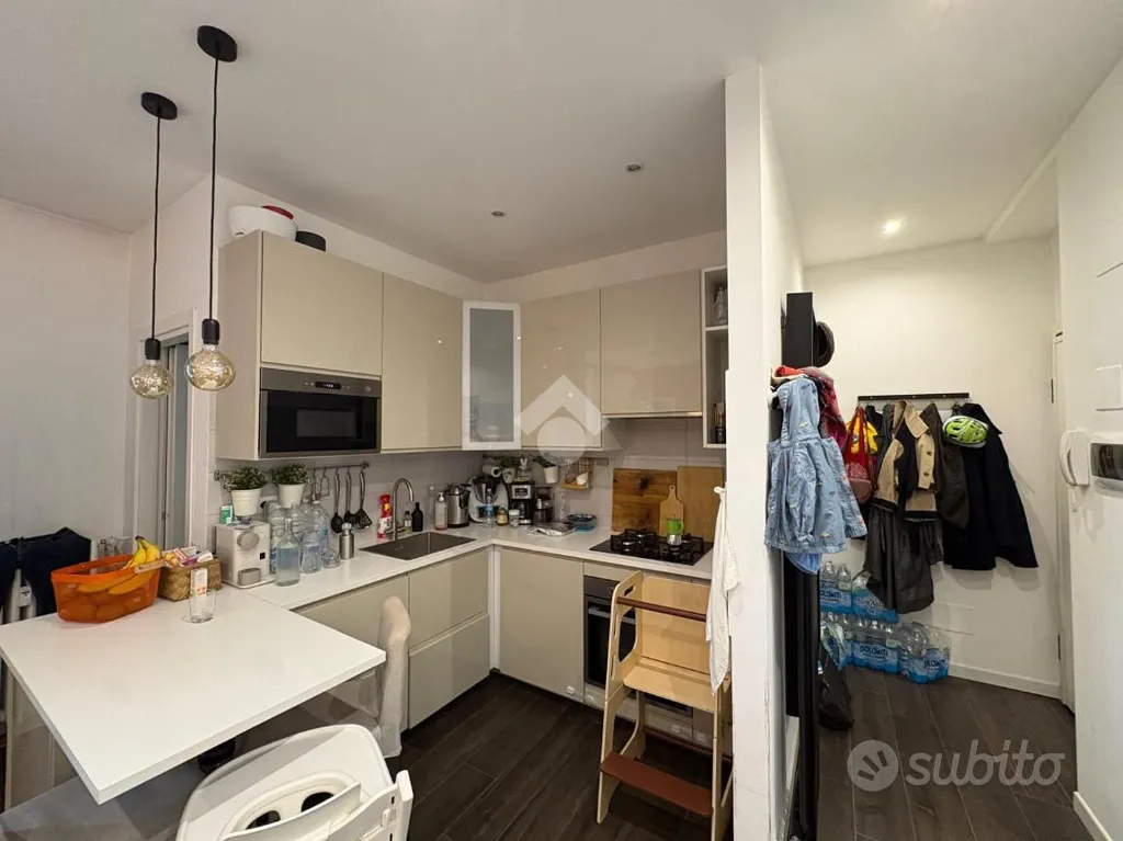 Cuisine - Bright 2-Bedroom Apartment in Monza