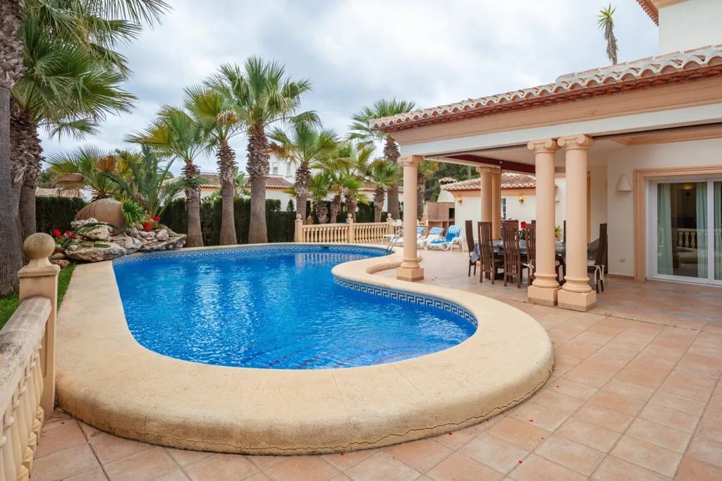 pool_area
