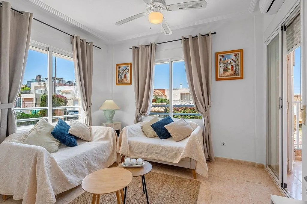 Séjour - Apartment with Pool and Terrace in La Mata