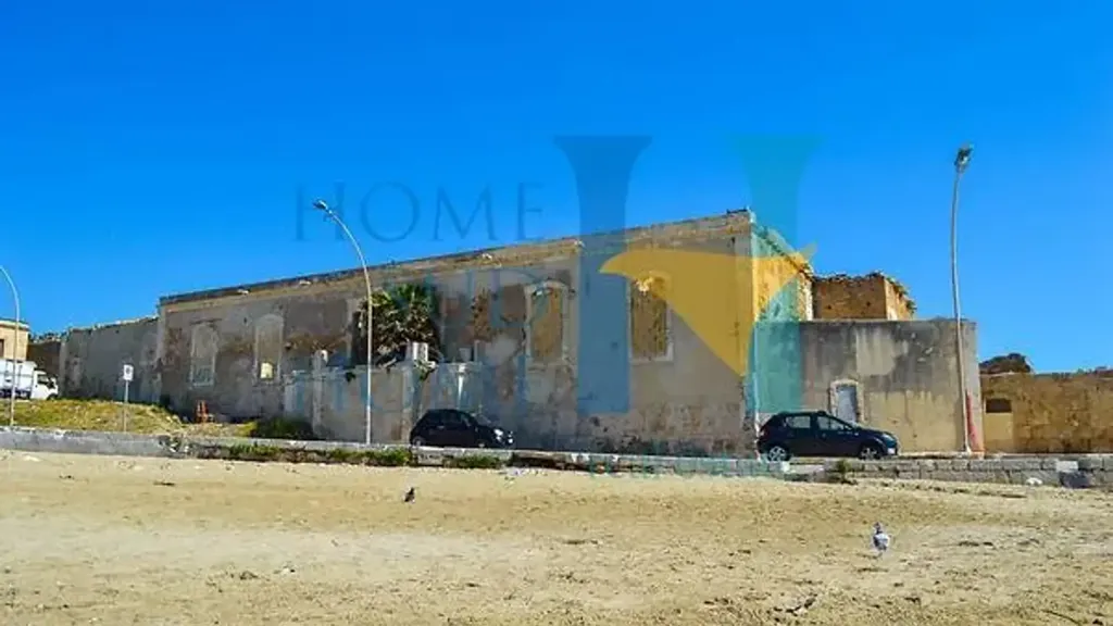 Välivaade - Historic Tonnara with Seafront in Avola