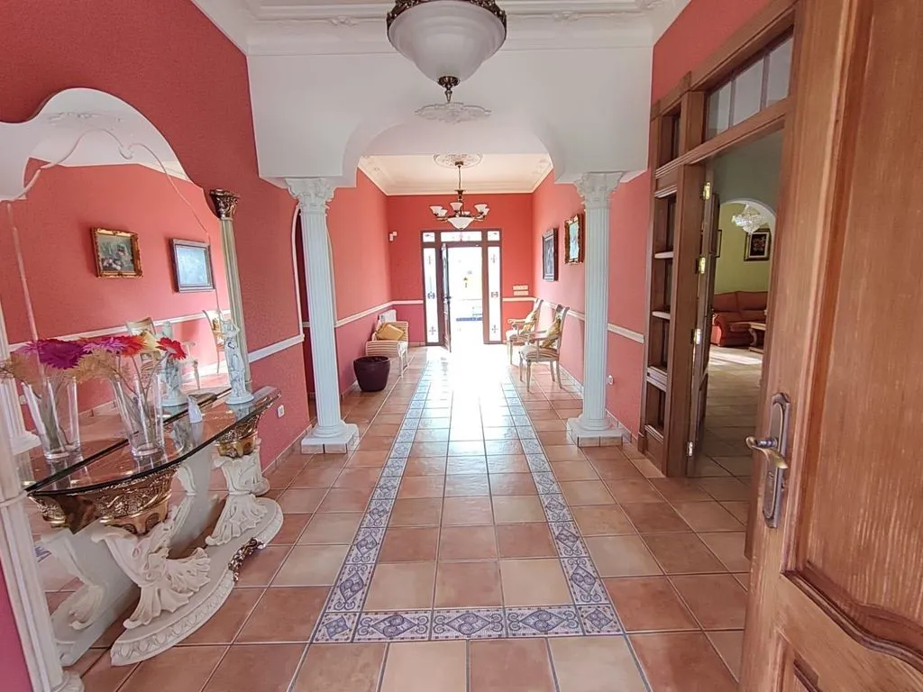 Entrée - Luxury Villa with Private Pool in Orihuela