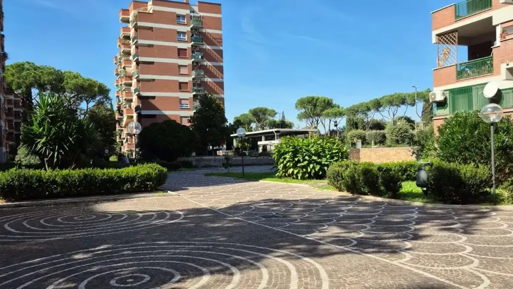 Jardin - Rented Apartment with Balcony in Rome