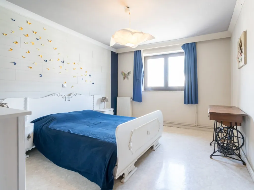 Chambres - Maison avec Gîte et Studio à Herbeumont