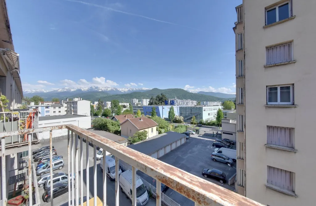 Balcon - Appartement 4 Pièces avec Balcon à Grenoble