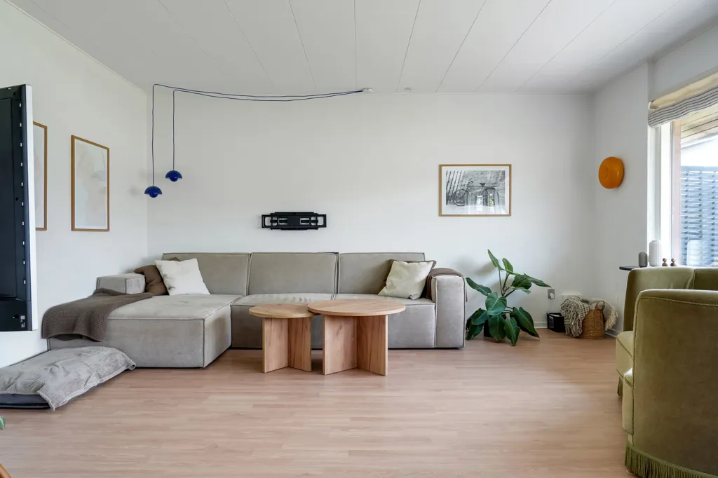 Living Room - Villa with Garden in Rask Mølle