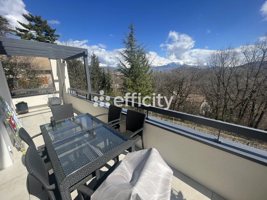 Rõdu - New Duplex Apartment with Mountain View in Gap
